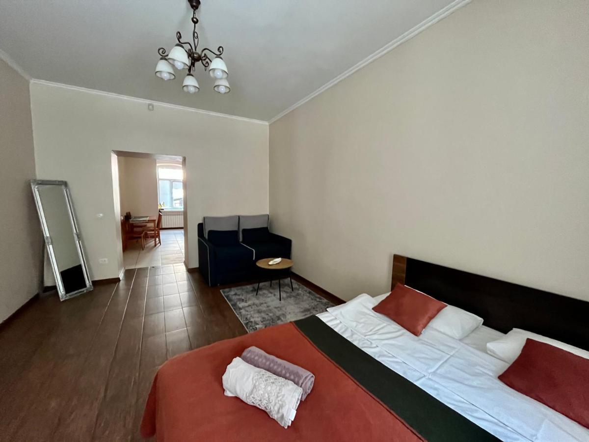 Old City Apartment With Parking Львов Экстерьер фото